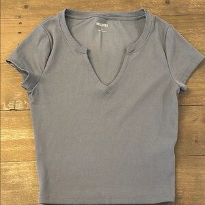 Hollister Gray Fitted T-Shirt with Notched Neckline